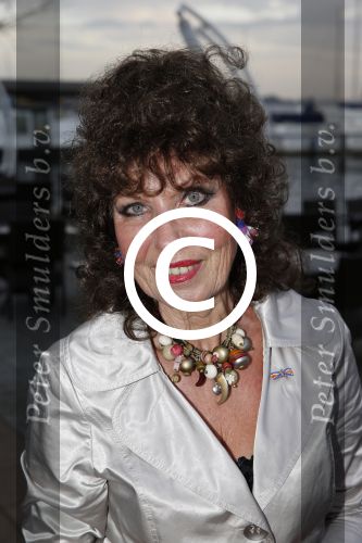 Loosdrecht 26 november 2012
Presentatie cd Anneke Gronloh bij het Golden Tulip hotel. kermisklant
Peter Smulders bv