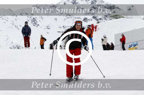 Serfaus 2 maart 2010
Koert-Jan de Bruijn en Pauline de Wilde tijdens opnames voor Snowcenter in serfaus. Pauline haar vriend Chris is ook werkzaam bij het programma.
Peter Smulders bv