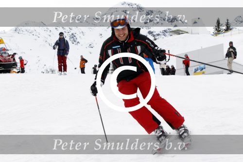 Serfaus 2 maart 2010
Koert-Jan de Bruijn en Pauline de Wilde tijdens opnames voor Snowcenter in serfaus. Pauline haar vriend Chris is ook werkzaam bij het programma.
Peter Smulders bv