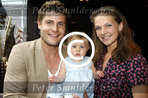 Amsterdam 12 juni 2009
Papa van het jaar verkiezing 
Koert-Jan de Bruijn met zijn vriendin Charlotte en dochter.