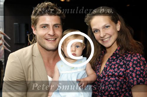 Amsterdam 12 juni 2009
Papa van het jaar verkiezing 
Koert-Jan de Bruijn met zijn vriendin Charlotte en dochter.