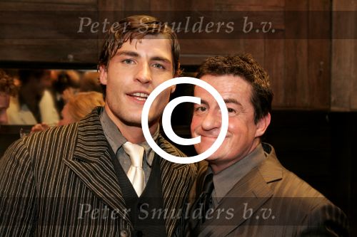 Den Bosch 19 december 2004
Premiere de Jantjes in de Parade
Koert-Jan de Bruijn met Johnny Kraaykamp jr  
Peter Smulders bv