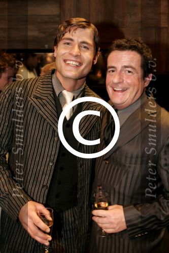 Den Bosch 19 december 2004
Premiere de Jantjes in de Parade
Koert-Jan de Bruijn met Johnny Kraaykamp jr  
Peter Smulders bv
