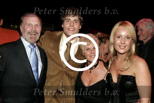 Den Bosch 19 december 2004
Premiere de Jantjes in de Parade
Koert-Jan de Bruijn met moeder vader en zus
Peter Smulders bv
