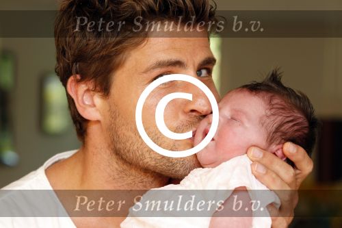 Amsterdam 22 augustus 2011
Koert-Jan de Bruijn met zijn pasgeboren dochter Fritzi.
Peter Smulders bv