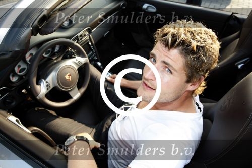 Heteren 29 juni 2009
Opening winkel bij porsche centrum Geldrland met div bn ers waaronder
Koert-Jan de Bruijn Anouk Smulders Tom Sebastian  en Jeroen v Koningsbrugge.
Eigenaar van Porsche centrum is Mark Wegh.
Peter Smulders bv