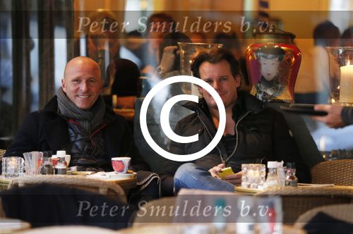 Amsterdam 6 december 2012
Leco v Zadelhoff met zijn vriend Rob op terras.
Peter Smulders bv