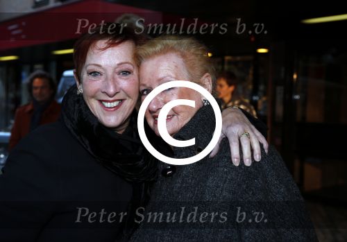 Den Bosch 25 november 2012
Premiere Annie in theater de parade. Loes Luca met moeder
Peter Smulders bv