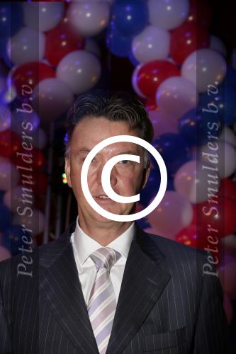 Noordwijk 23 november 2012
Presentatie cd Alex Wielders . Louis v gaal reikt de eerste cd uit.
Peter Smulders bv