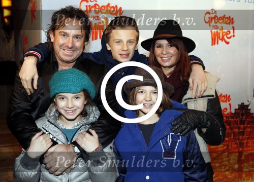 Amsterdam 9 december 2012
Premiere groeten van Mike in Tuschinski. marco leontine Luca Jada en Senna Borsato
Peter Smulders bv