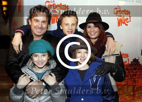 Amsterdam 9 december 2012
Premiere groeten van Mike in Tuschinski. marco leontine Luca Jada en Senna Borsato
Peter Smulders bv