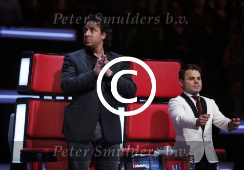 Hilversum 14 december 2012
Finale TVOH in studio 22 gepresenteerd door Martijn Krabbe en Wendy v Dijk.
Johannes Rypma en Leona Philippo zijn de finalisten.Marco Borsato en Roel v Velzen
Peter Smulders bv