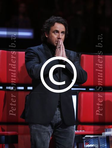 Hilversum 14 december 2012
Finale TVOH in studio 22 gepresenteerd door Martijn Krabbe en Wendy v Dijk.
Johannes Rypma en Leona Philippo zijn de finalisten.Marco Borsato en Roel v Velzen
Peter Smulders bv