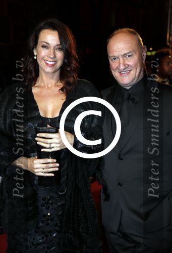Amsterdam 19 november 2012
Premiere alles is familie in het nieuwe de la mar theater. henk Poort en Marjolein Keuning
Peter Smulders bv