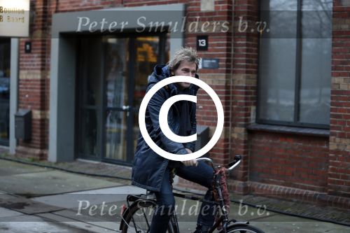 Amsterdam 10 december 2012
Matthijs v Nieuwkerk op de fiets bij DWDD in de westergasfabriek.
Peter Smulders bv