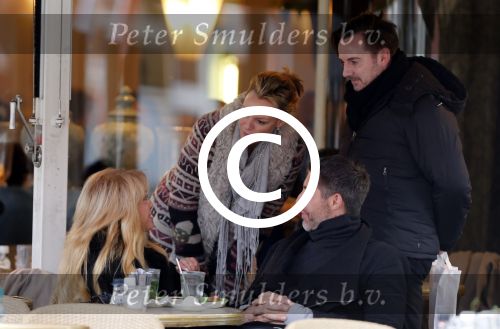 Amsterdam 28 november 2012
Patricia Paay en Micky Hoogendijk ontmoeten elkaar op het terras van Joffers in Amsterdam.
Peter Smulders bv