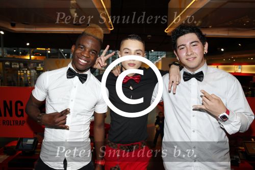 Amsterdam 25 november 2012
Premiere de vijf legendes in pathe arena. Monsif
Peter Smulders bv