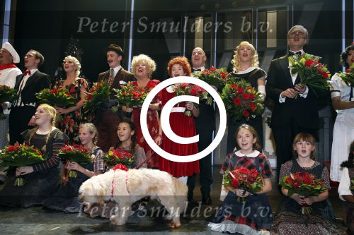 Den Bosch 25 november 2012
Premiere musical Annie op de parade in Den Bosch. cast met oa Jenny Arean Tony Neef Maaike Boerdam  ea
Peter Smulders bv