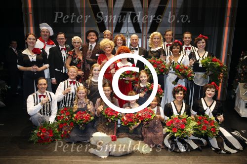 Den Bosch 25 november 2012
Premiere musical Annie op de parade in Den Bosch. cast met oa Jenny Arean Tony Neef Maaike Boerdam  ea
Peter Smulders bv