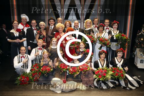 Den Bosch 25 november 2012
Premiere musical Annie op de parade in Den Bosch. cast met oa Jenny Arean Tony Neef Maaike Boerdam  ea
Peter Smulders bv
