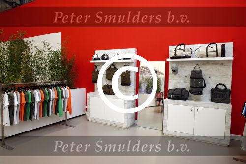 Amsterdam 23 november 2012
Opening nieuwe Buddha to Buddha pand in Amsterdam.
Peter Smulders bv