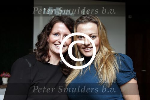 Amsterdam 3 december 2012
Presentatie LAF femme in hotel the Grand. Petra Leene met een vriendin
Peter Smulders bv
