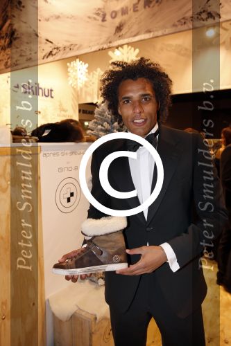 Amsterdam 6 december 2012
Openingsavond Luxery fair in de RAI. Pierre v Hooijdonk met metro sneakers
Peter Smulders bv