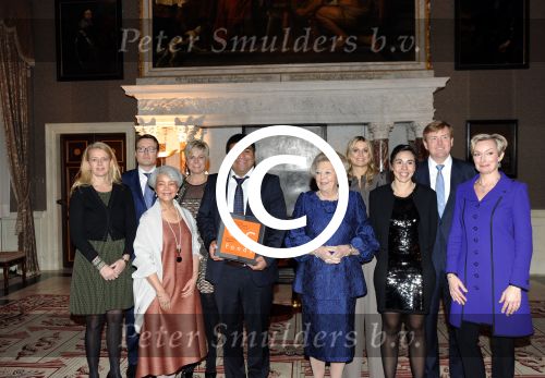 Amsterdam 12 december 2012
Uitreiking prins Claus prijzen in het paleis op de dam.
Koningin Beatrix Prins Willem Alexander prinses Maxima Prinses Mabel Prins Constantijn en Prinses Laurentien zijn aanwezig.
Peter Smulders bv
