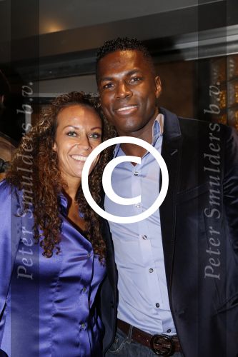Amsterdam 23 november 2012
Opening nieuwe Buddha to Buddha pand in Amsterdam. Remy Bonjasky met Yvette Teurlings
Peter Smulders bv