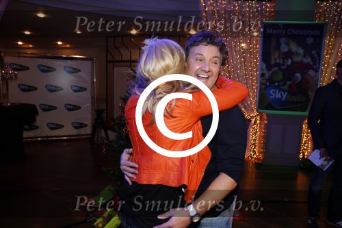 Hilversum 7 december 2012
Sky radio opbouwen Christmas tree (kerstboom) voor goede doelen. Rene en Natasja Froger
Peter Smulders bv
