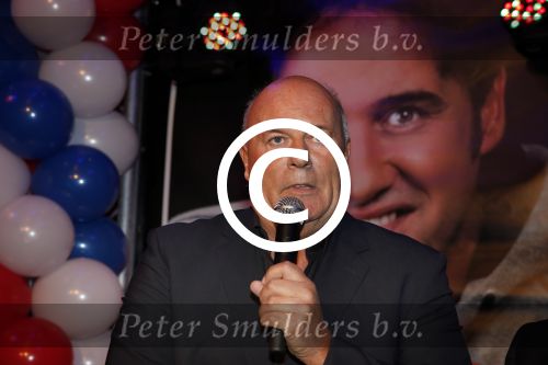Noordwijk 23 november 2012
Presentatie cd Alex Wielders . Louis v gaal reikt de eerste cd uit. Rob Brouwer
Peter Smulders bv