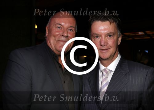 Noordwijk 23 november 2012
Presentatie cd Alex Wielders . Louis v gaal reikt de eerste cd uit. Rob Brouwer
Peter Smulders bv