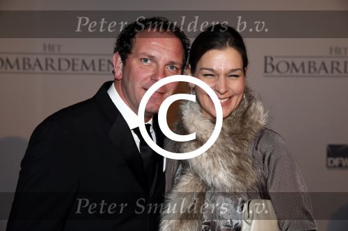 Rotterdam 18 december 2012
Premiere het Bombardement in het nieuwe Luxor. Robert leroy met een kennis
Peter Smulders bv