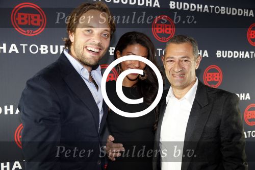 Amsterdam 23 november 2012
Opening nieuwe Buddha to Buddha pand in Amsterdam. Roland Kahn met vriendin Carolina Rios en Bas Smit
Peter Smulders bv