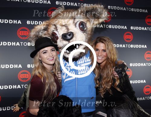 Amsterdam 23 november 2012
Opening nieuwe Buddha to Buddha pand in Amsterdam. Samantha Klumper met een vriendin
Peter Smulders bv