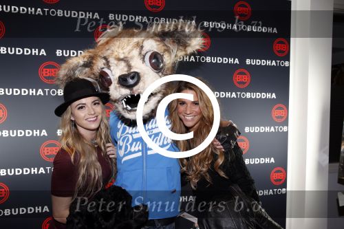 Amsterdam 23 november 2012
Opening nieuwe Buddha to Buddha pand in Amsterdam. Samantha Klumper met een vriendin
Peter Smulders bv