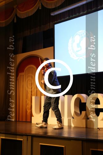 Kaatsheuvel, 13 December 2012
Paul v Vliet 20 jaar Ambassadeur van Unicef
Violiste Shauntell
Foto Peter Smulders BV