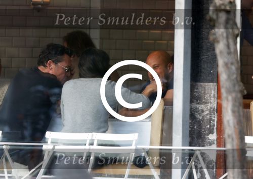 Amsterdam 22 november 2012
Barry Hay en zijn dochter aan het lunchen met Steve te Pas bij George.
Peter Smulders bv