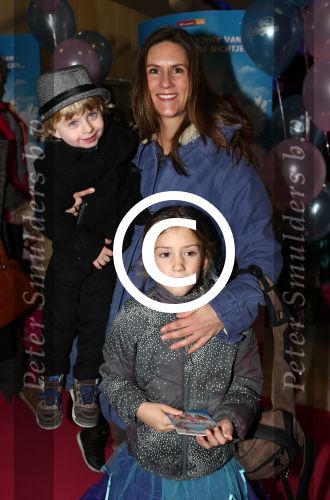 Amsterdam, 9 December 2012
Premiere Speelfilm de Drie Bengeltjes van K3
Tamara Seur met dochter
Foto Peter Smulders BV