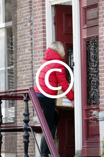 Amsterdam 9 december 2012
Tess Milne aan het verhuizen naar haar nieuwe huis aan de amsterdamse grachten.
Peter Smulders bv