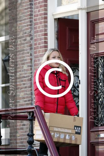 Amsterdam 9 december 2012
Tess Milne aan het verhuizen naar haar nieuwe huis aan de amsterdamse grachten.
Peter Smulders bv