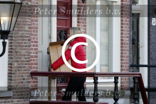 Amsterdam 9 december 2012
Tess Milne aan het verhuizen naar haar nieuwe huis aan de amsterdamse grachten.
Peter Smulders bv