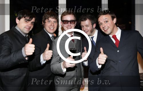 Amsterdam 4 december 2012
Esquire best geklede man van nederland verkiezing in Antaz hotel. band the Kik
Peter Smulders bv
