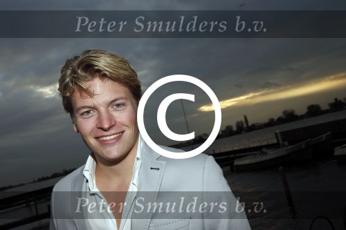 Loosdrecht 26 november 2012
Presentatie cd Anneke Gronloh bij het Golden Tulip hotel. Thomas Berge
Peter Smulders bv