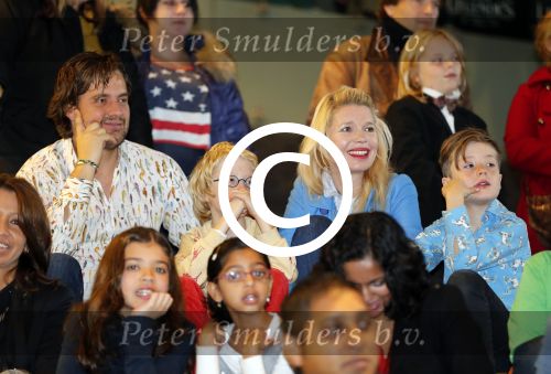 Amsterdam 25 november 2012
Premiere de vijf legendes in pathe arena. Tjitske Reidinga Vincent Croiset met hun zoons
Peter Smulders bv