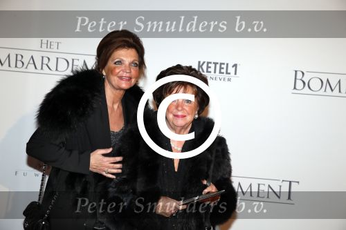 Rotterdam 18 december 2012
Premiere het Bombardement in het nieuwe Luxor. Toos v d Valk met dochter
Peter Smulders bv