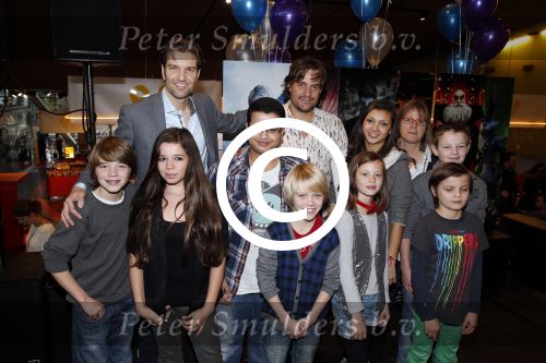 Amsterdam 25 november 2012
Premiere de vijf legendes in pathe arena. stemmencast met oa Bas Muijs Vincent Croiset  Gijs Eggenkamp Tara Hetharia Xavier Werner en Sem ragas
Peter Smulders bv
