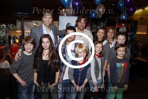Amsterdam 25 november 2012
Premiere de vijf legendes in pathe arena. stemmencast met oa Bas Muijs Vincent Croiset  Gijs Eggenkamp Tara Hetharia Xavier Werner en Sem ragas
Peter Smulders bv