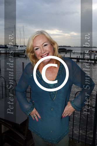 Loosdrecht 26 november 2012
Presentatie cd Anneke Gronloh bij het Golden Tulip hotel. Viola Holt
Peter Smulders bv