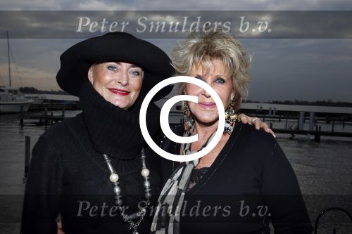 Loosdrecht 26 november 2012
Presentatie cd Anneke Gronloh bij het Golden Tulip hotel. Vivian Boelen
Peter Smulders bv
